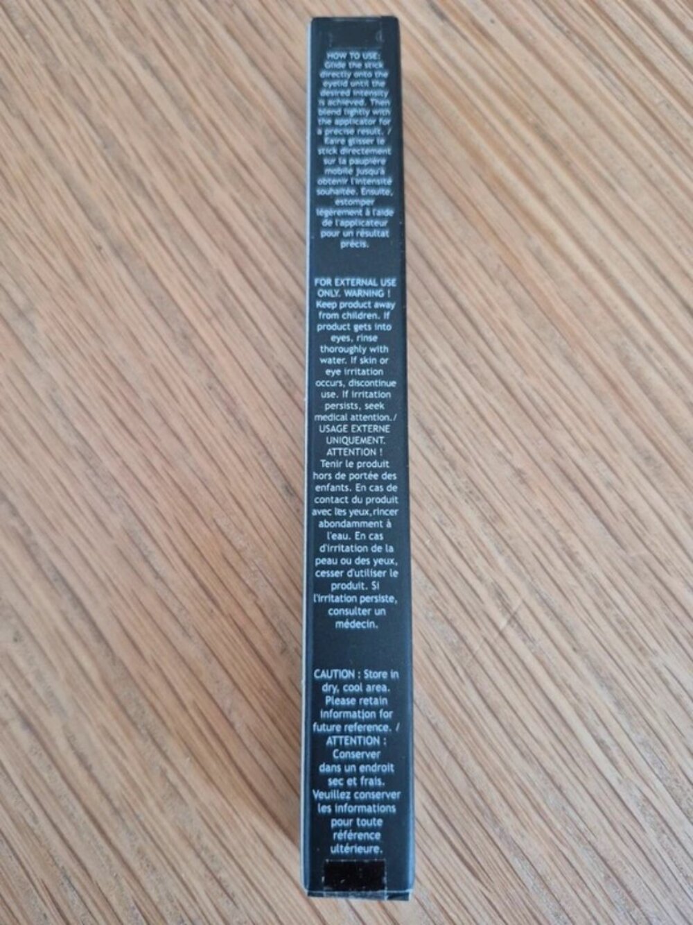 Creme De La Cube - Metallic Eyeshadow Stick in Luster - Picture 3 of 4